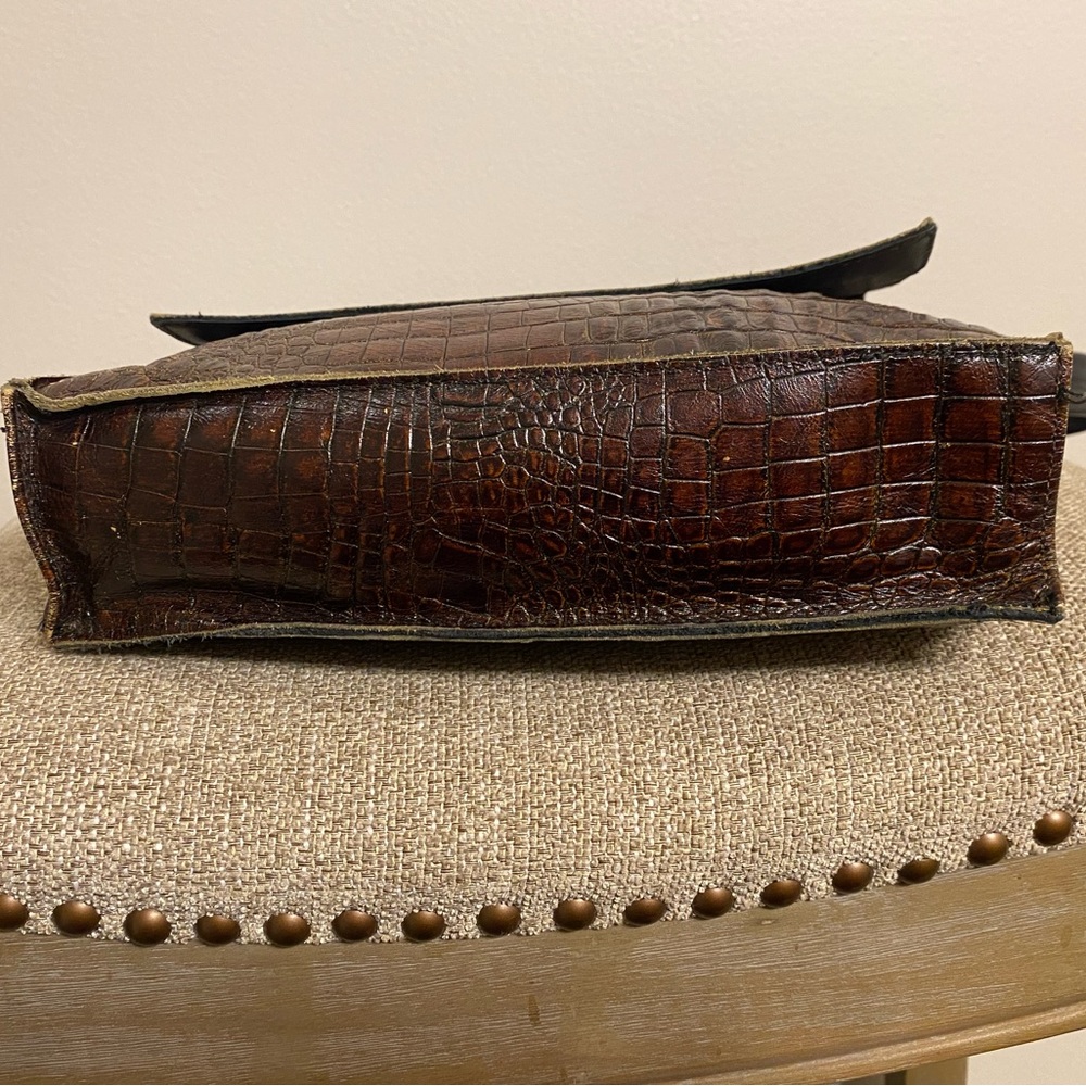 Beautiful Handcrafted Flap Crossbody Bag - Picture 6 of 16